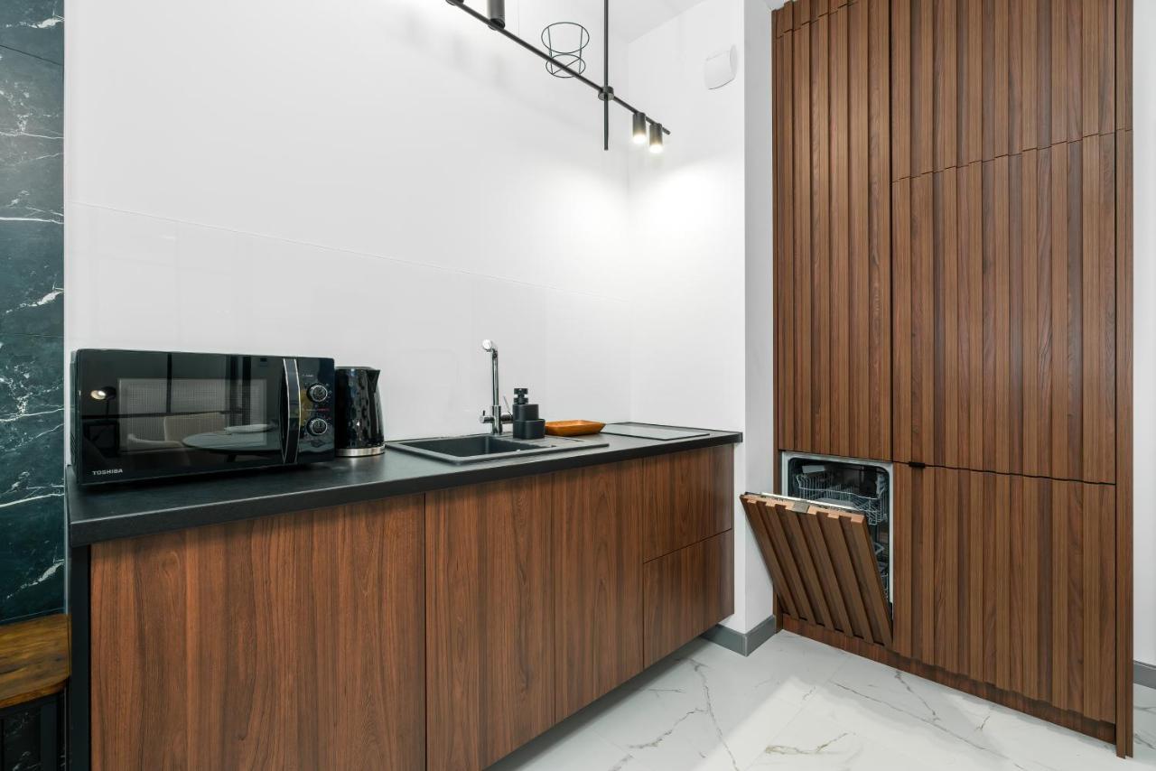 Apartments Poznan Chwaliszewo Residence With Free Garage By Noclegi Renters Exterior photo