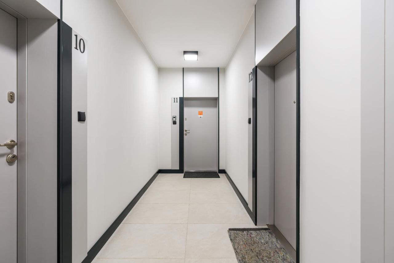 Apartments Poznan Chwaliszewo Residence With Free Garage By Noclegi Renters Exterior photo