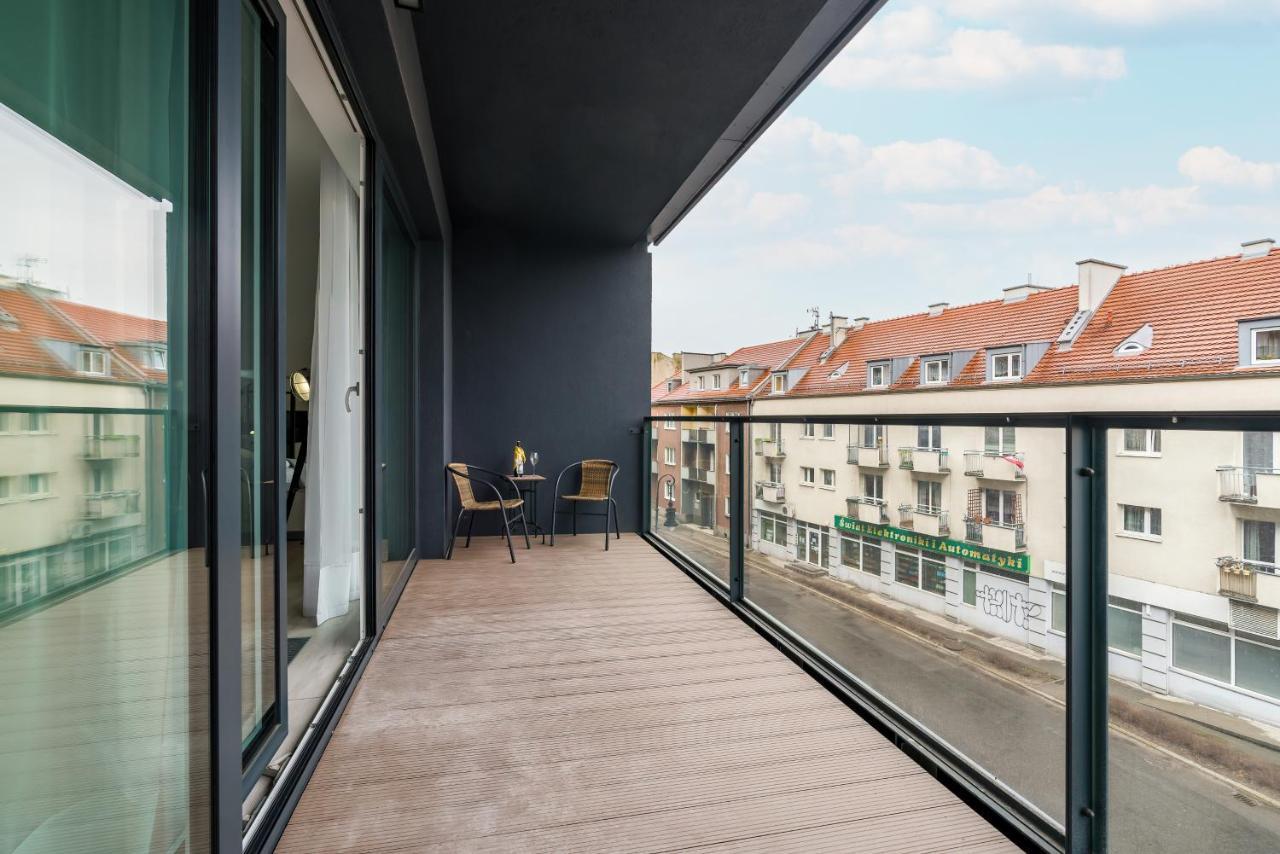 Apartments Poznan Chwaliszewo Residence With Free Garage By Noclegi Renters Exterior photo