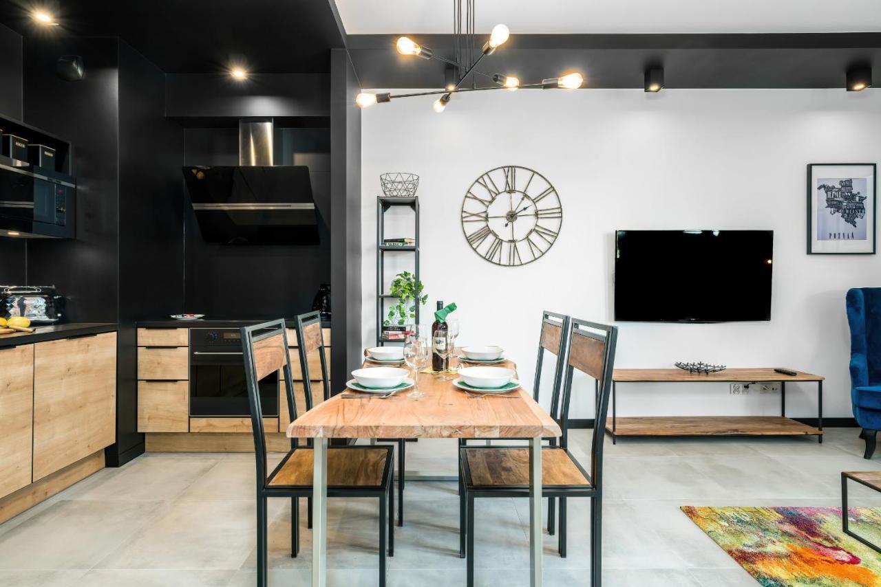Apartments Poznan Chwaliszewo Residence With Free Garage By Noclegi Renters Exterior photo