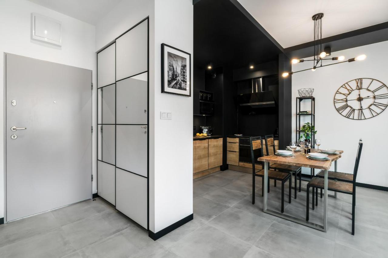 Apartments Poznan Chwaliszewo Residence With Free Garage By Noclegi Renters Exterior photo