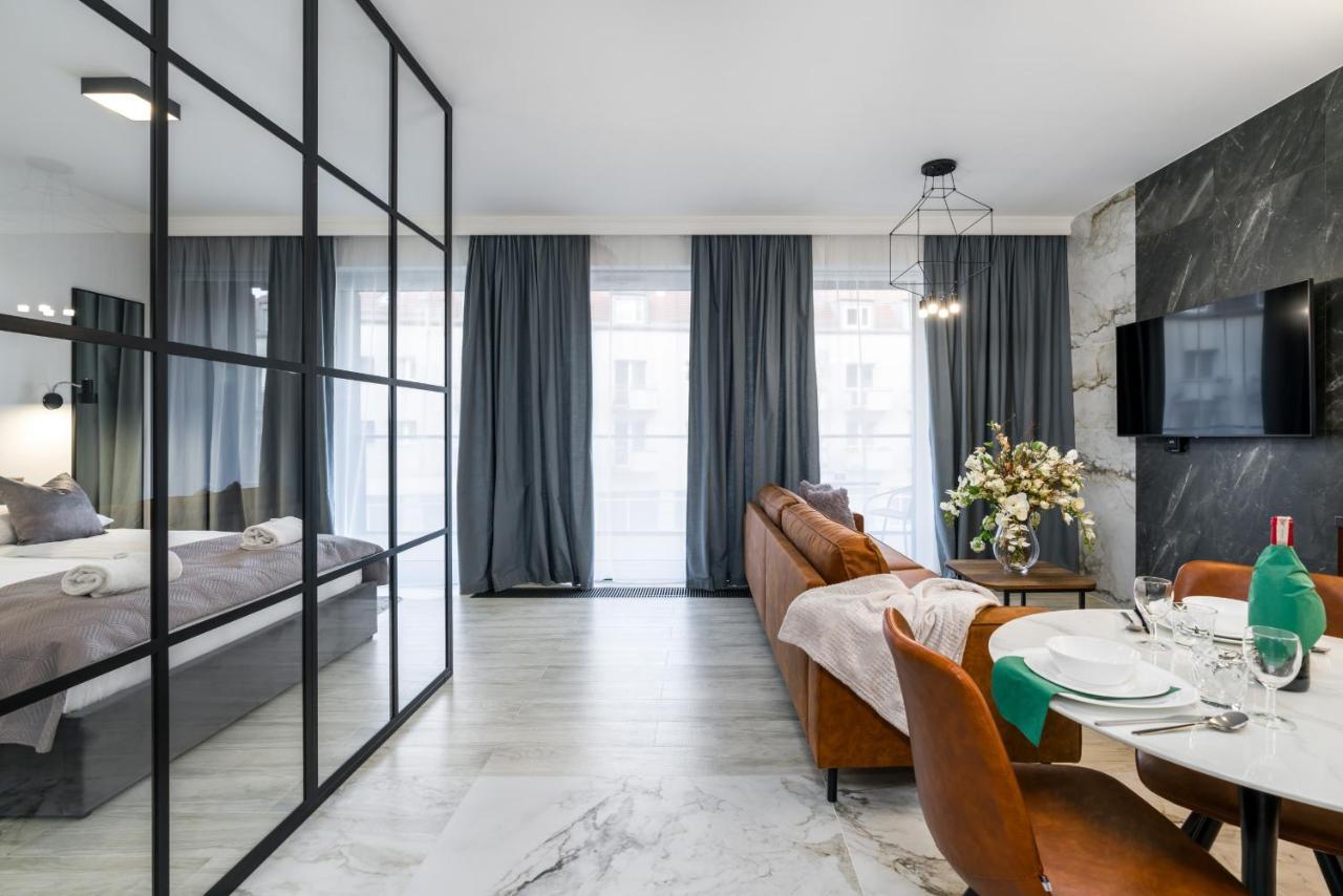 Apartments Poznan Chwaliszewo Residence With Free Garage By Noclegi Renters Exterior photo